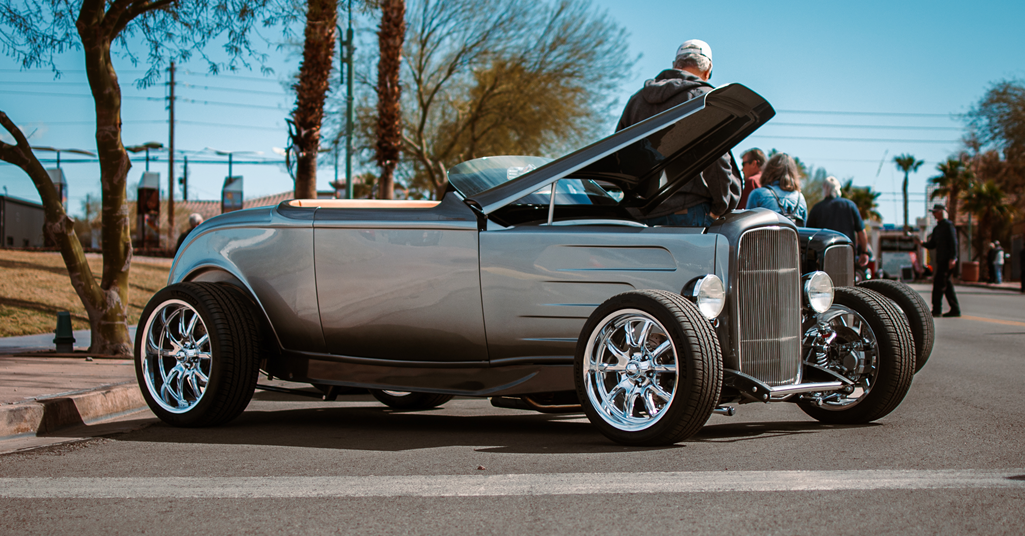 Pictured: 1932 Zipper Roadster. Linked: 1932 Roadster. 1932 Vicky. 1932 Roadster Pickup. 1932 Modified Deuce Coupe.