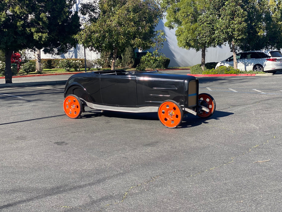32 Zipper Roadster Body